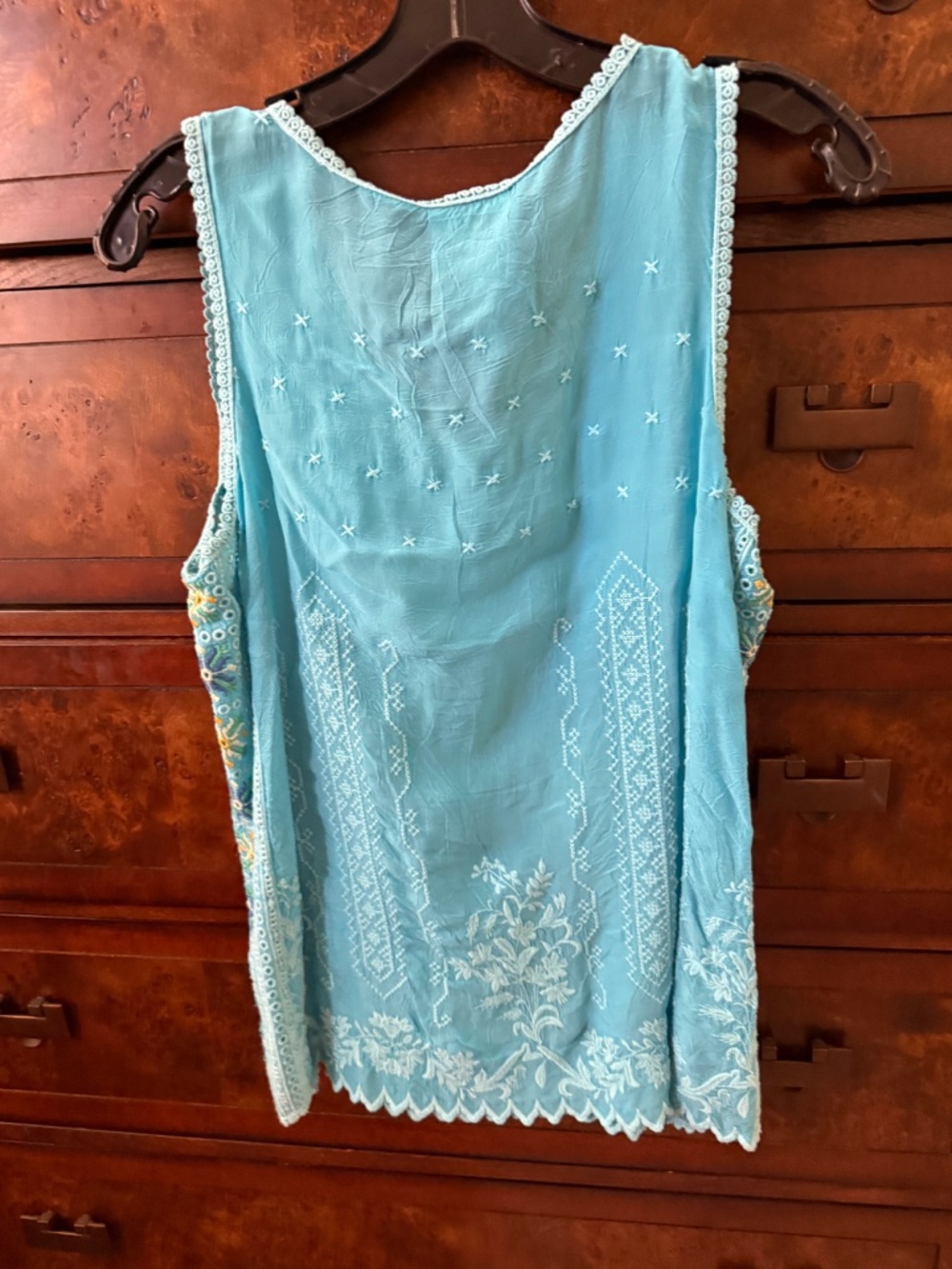 Johnny Was V-scoop neck tank top- S - Picture 3 of 5